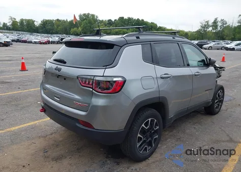 2020 Jeep Compass Trailhawk 4X4 из США, поврежденный, VIN 3C4NJDDB6LT155715